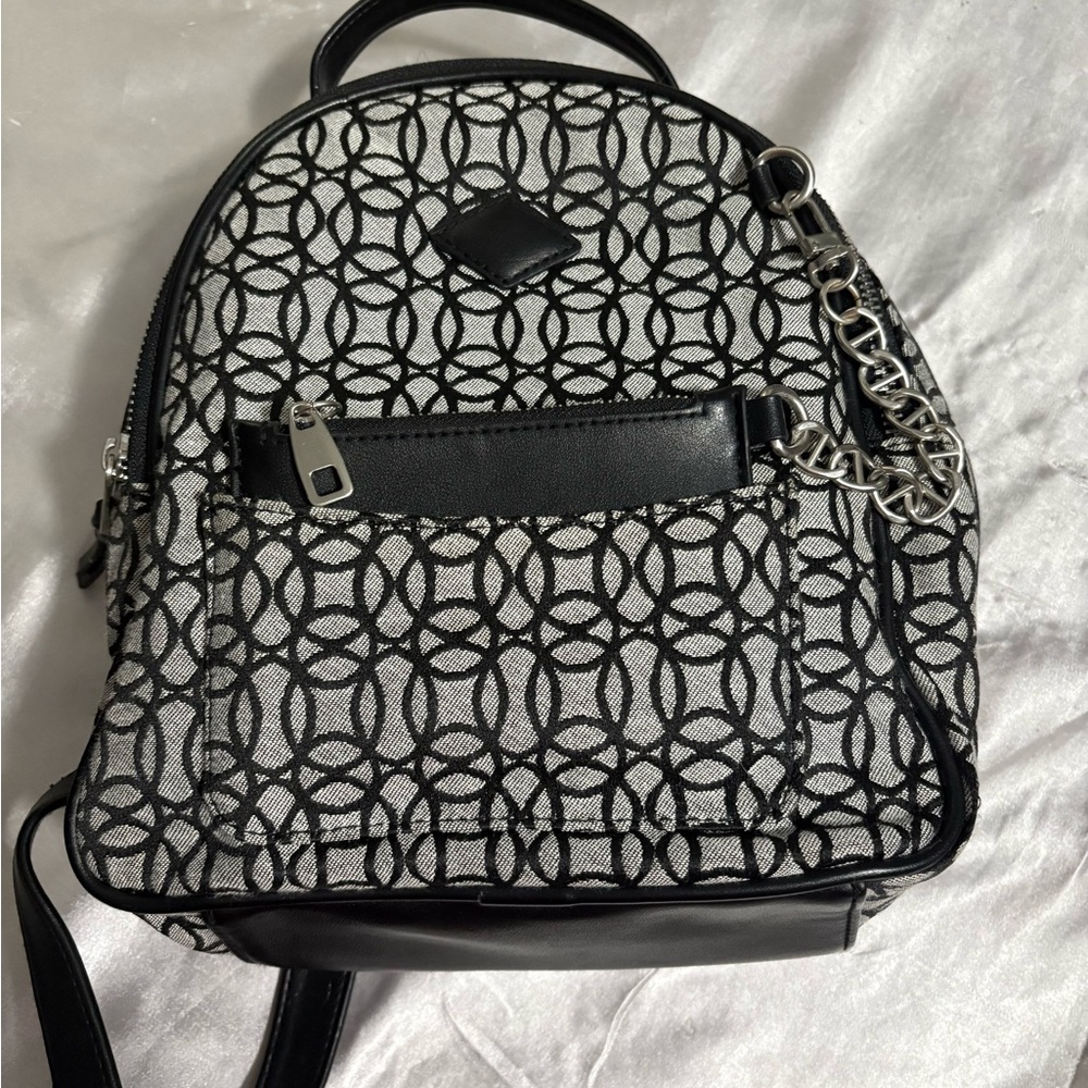 💙3/$8💙Mini black and grey backpack
